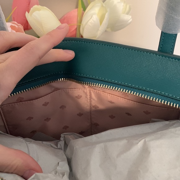 Nwt Kate spade Marlee pineapples printed tote bag - Picture 9 of 9